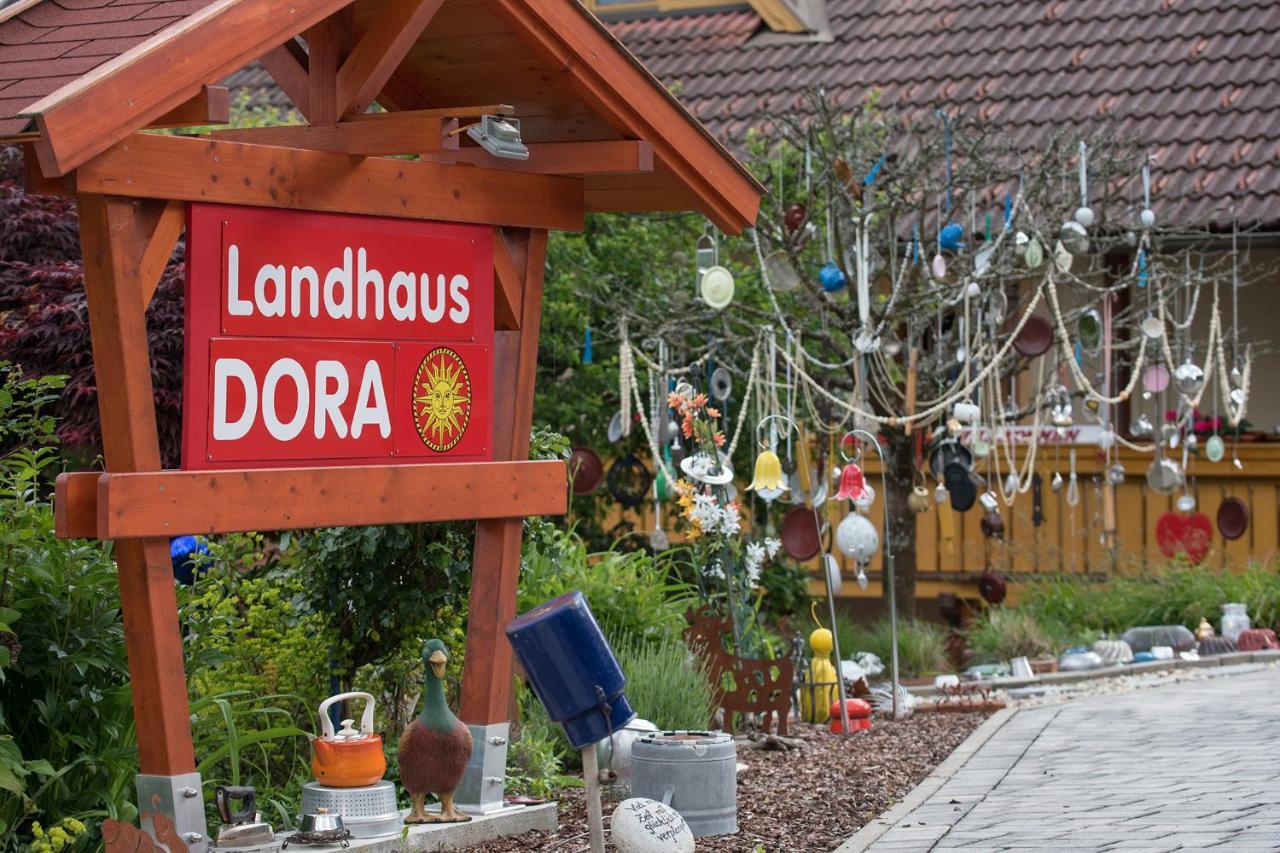 Landhaus Dora 보덴스도르프 외부 사진
